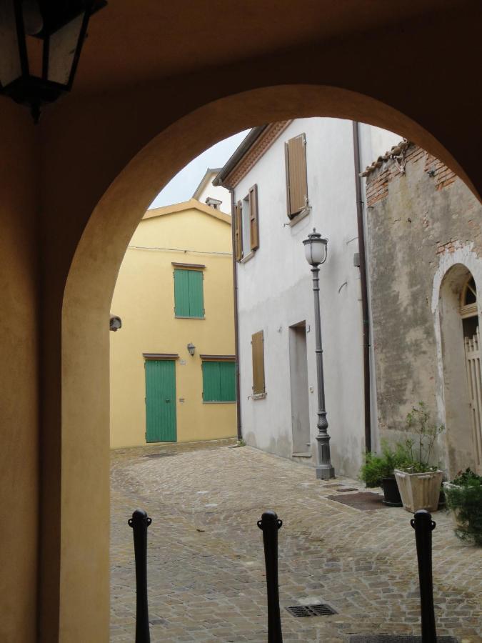 Al Castello Hotell Tavullia Exteriör bild